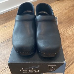 Dansko Professional Oiled Clogs. black Ladies Size 39